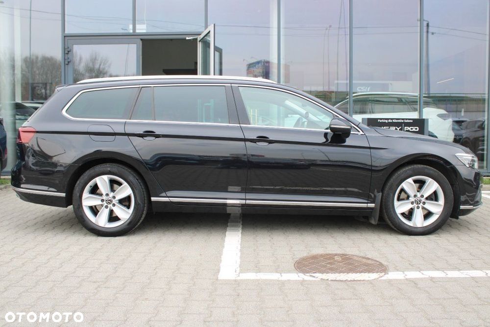Volkswagen Passat - 4