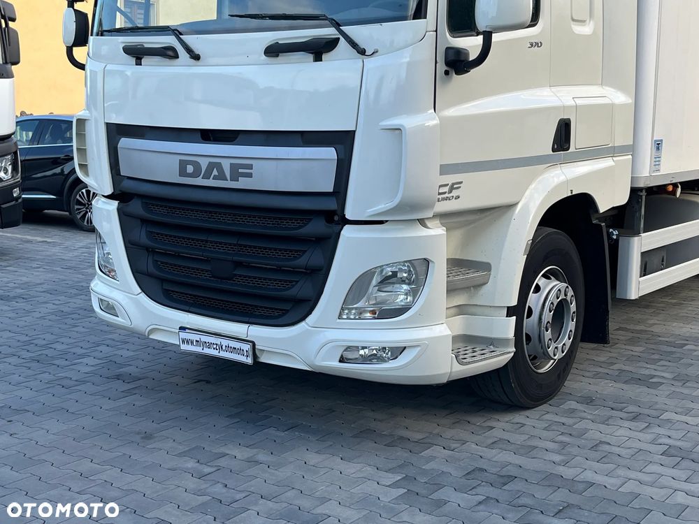 DAF DAF CF 370 / CHŁODNIA-THERMO KING T-800R / 6x2 / CHEREAU 22ep - 9,1m / 2017/ ZADBANY/ AUTOMAT / EURO 6 - 4