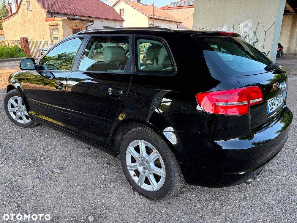 Audi A3 Sportback 1.4 TFSI Ambiente - 3