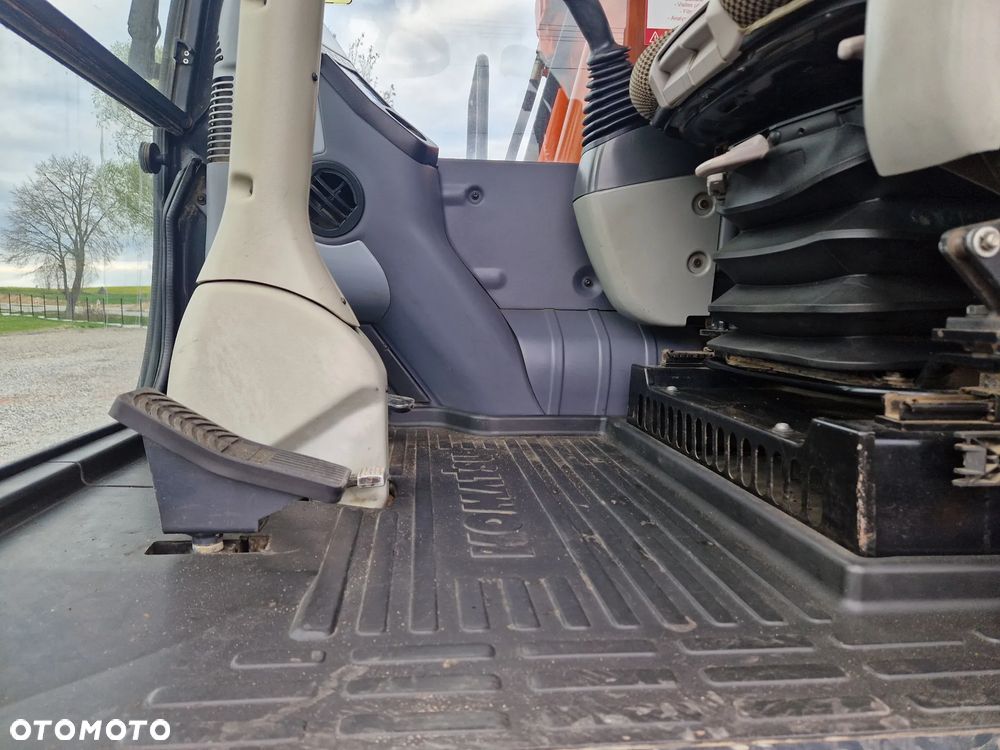 Komatsu PW148-8 - 15