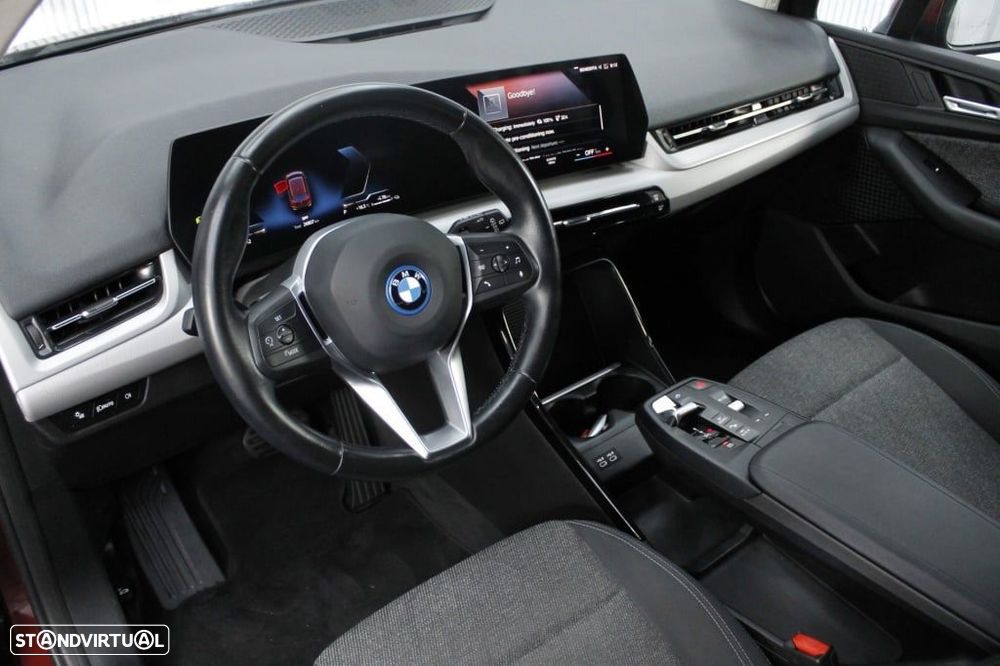 BMW 225xe Active Tourer e xDrive - 32