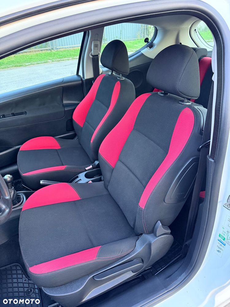 Peugeot 207 75 Urban Move - 17