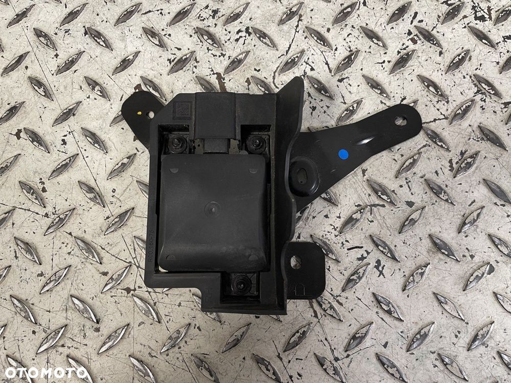 UCHWYT MODUŁ RADAR SENSOR DISTRONIC CZUJNIK PRAWY  TYLNY KIA X-CEED XCEED 18-25  99150-J7900 - 2