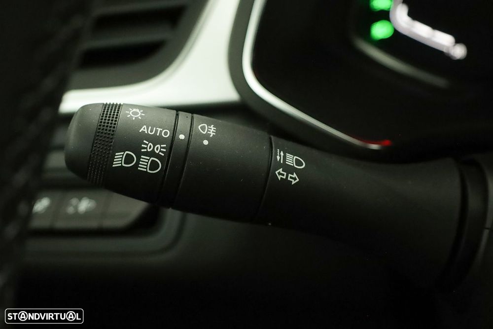 Renault Captur 1.0 TCe Techno Bi-Fuel - 17