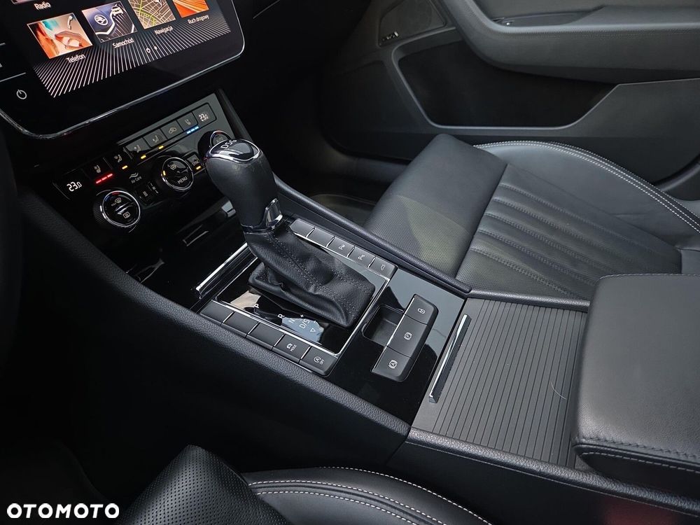 Skoda Superb 2.0 TDI L&K DSG7 - 15