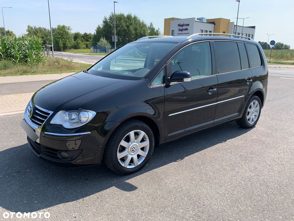 Volkswagen Touran 2.0 TDI DPF Highline - 6