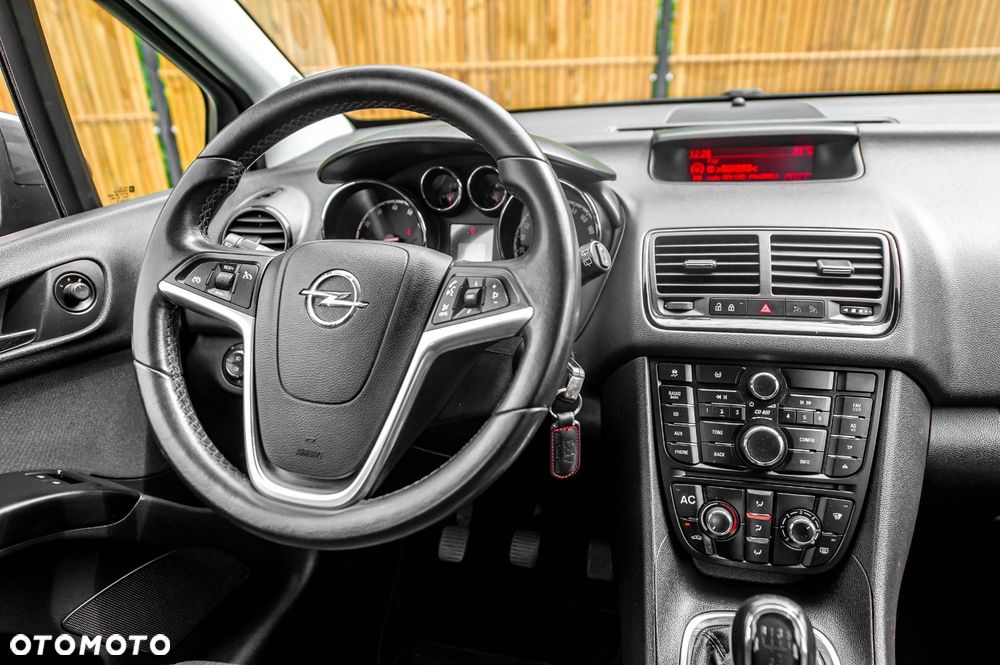 Opel Meriva 1.4 T Cosmo - 25