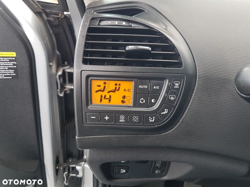 Citroën C4 Picasso 1.8 16V Tendance - 25