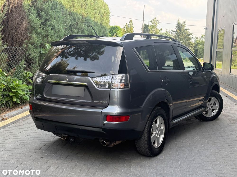 Mitsubishi Outlander 2.0 2WD CVT Invite - 5