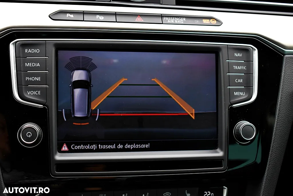 Volkswagen Passat Variant 2.0 BiTDI 4Mot DSG Highline - 24