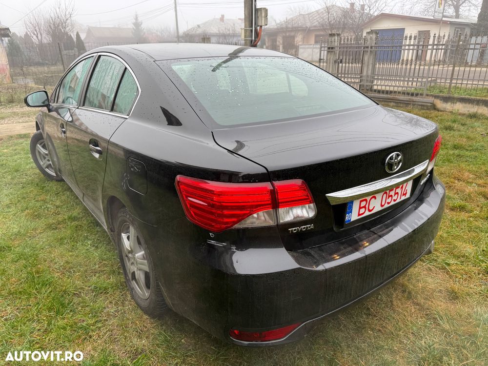 Toyota Avensis 1.8 Multidrive S Edition (2014) - 2