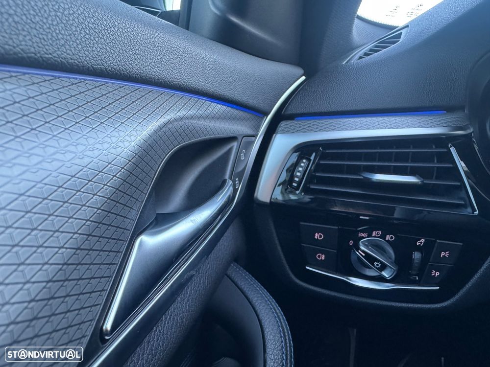 BMW 520 d Pack M Auto - 11