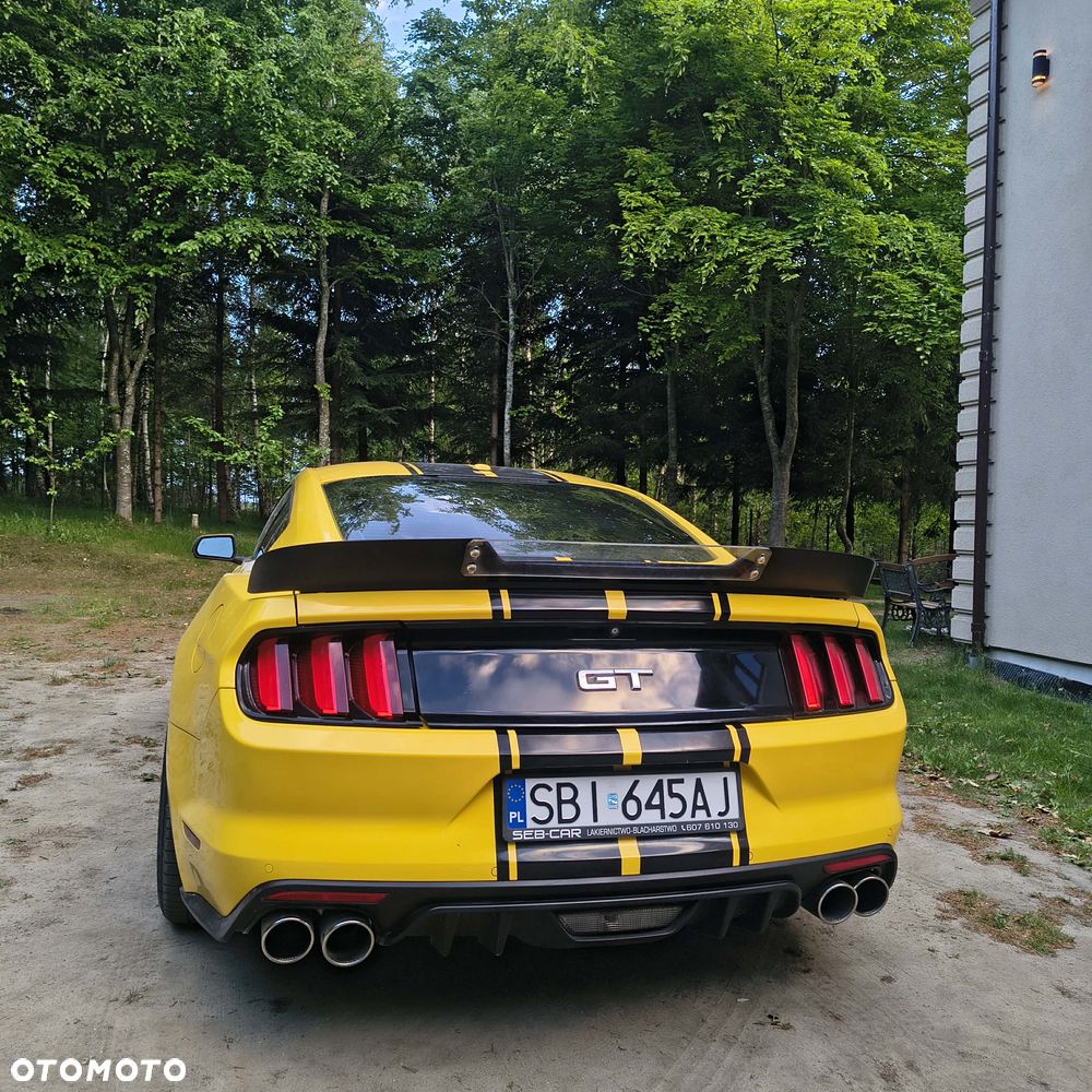 Ford Mustang - 7