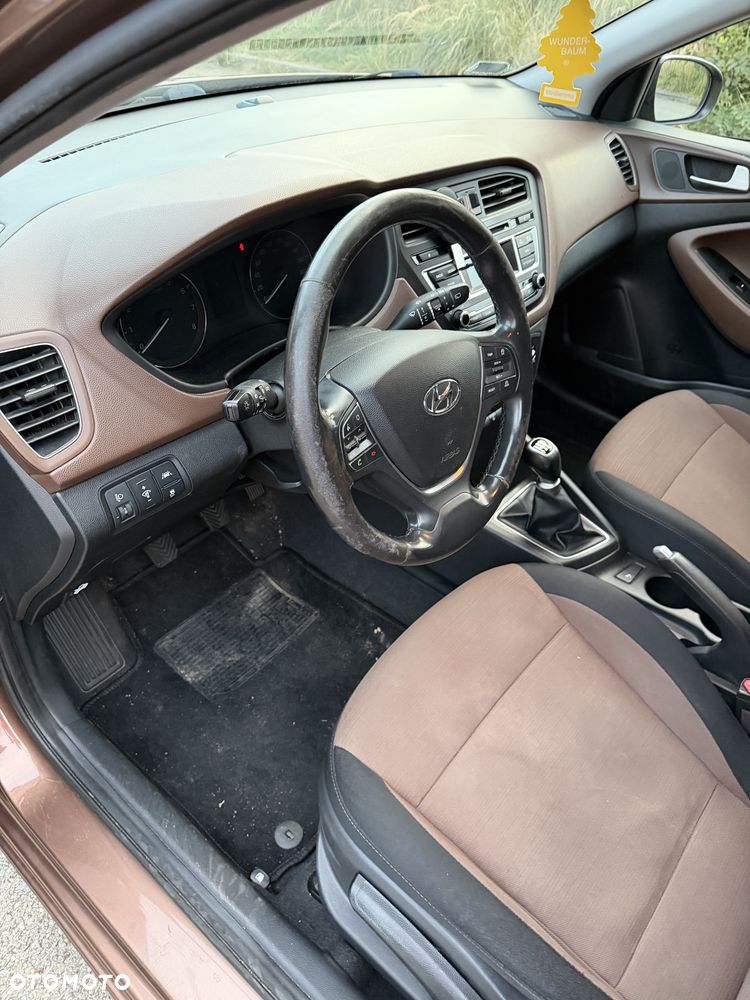Hyundai i20 1.2 YES Plus - 29