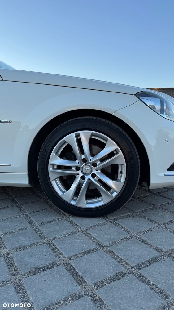 Mercedes-Benz Klasa C - 32