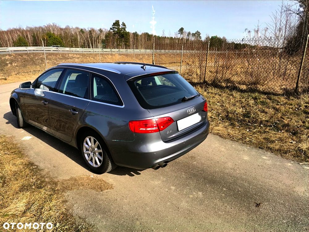 Audi A4 Avant 2.0 TDI DPF Attraction - 5