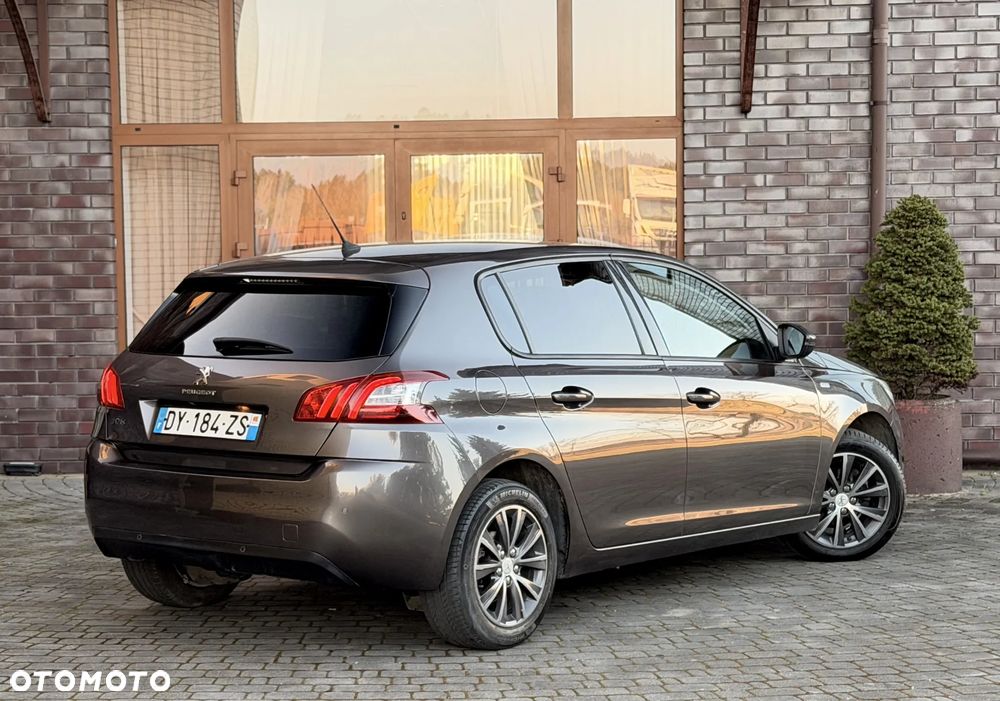 Peugeot 308 1.2 PureTech GPF Allure S&S - 8