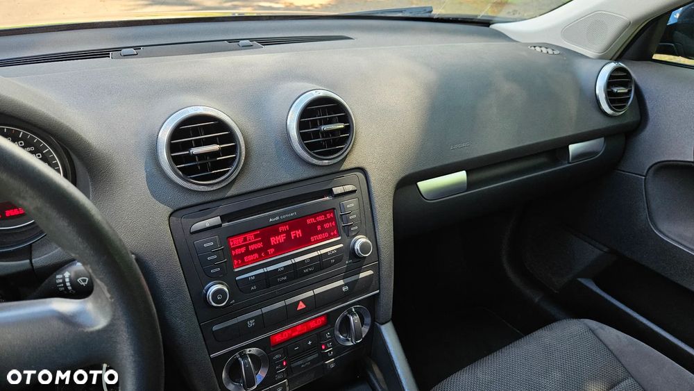 Audi A3 Sportback 2.0 TDI DPF Ambiente - 29