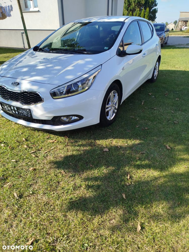 Kia Ceed - 13