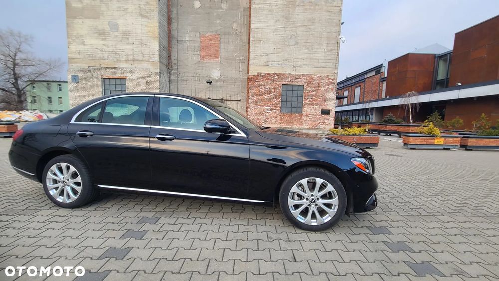 Mercedes-Benz Klasa E - 23
