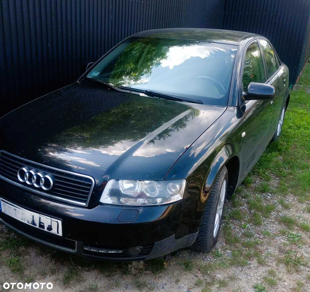 Audi A4 Limousine - 3