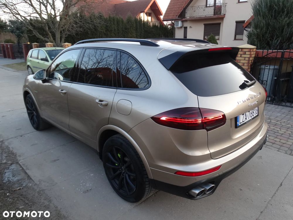 Porsche Cayenne - 5