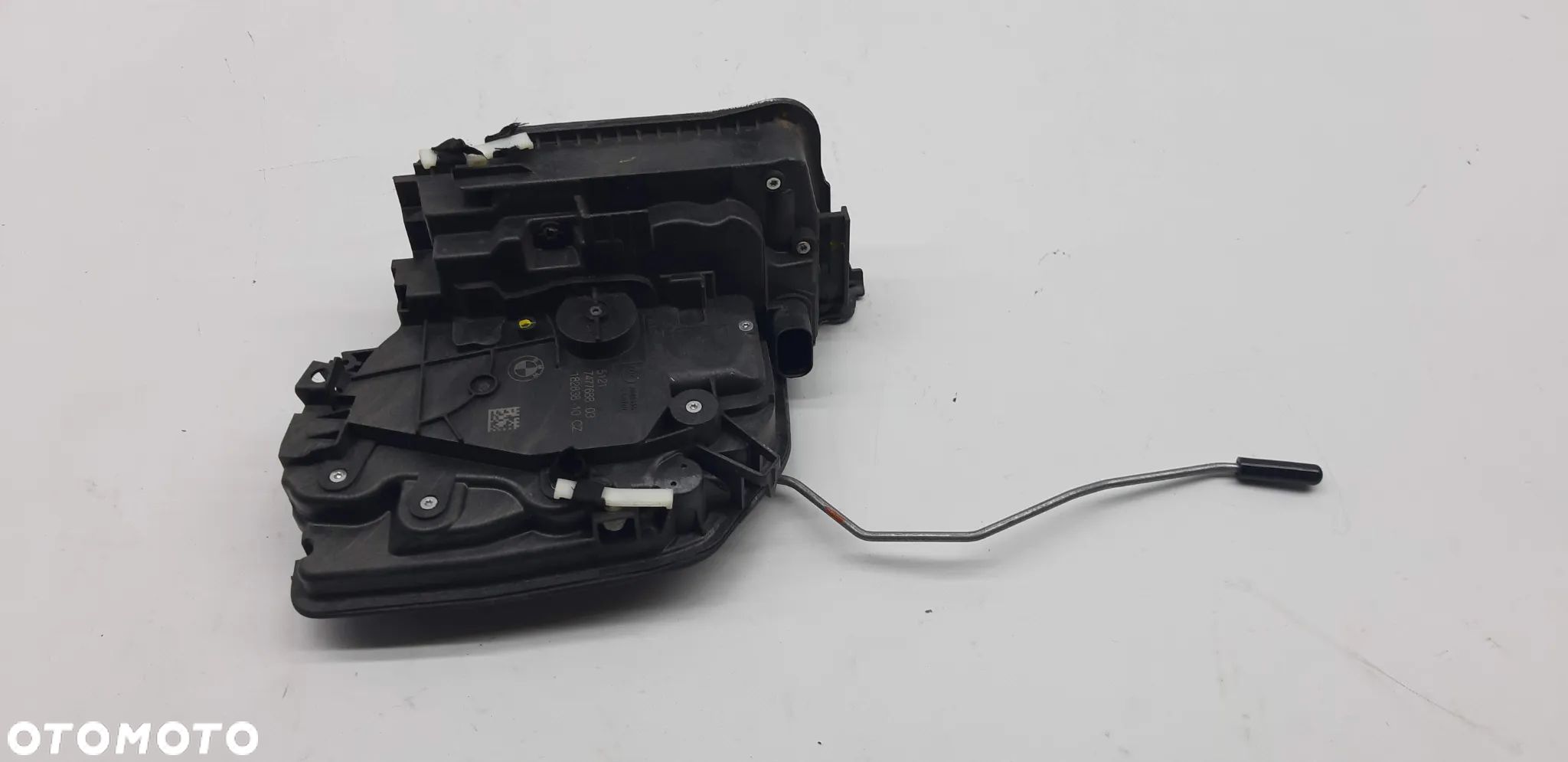 Zamek drzwi prawy przód 7477688 BMW G31 xDrive 2.0B hybryda 2022r lift kombi 4x4 - 1