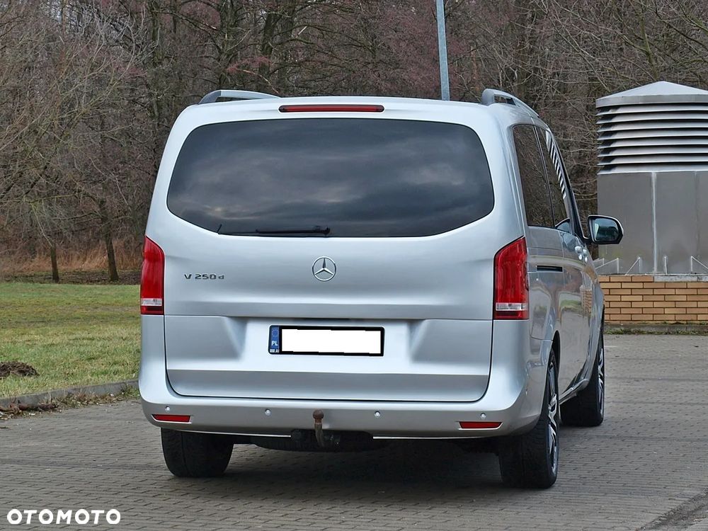 Mercedes-Benz Klasa V 250 (BlueTEC) d 7G-Tronic (d³ugi) - 7