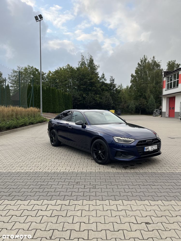 Audi A4 Limousine - 4