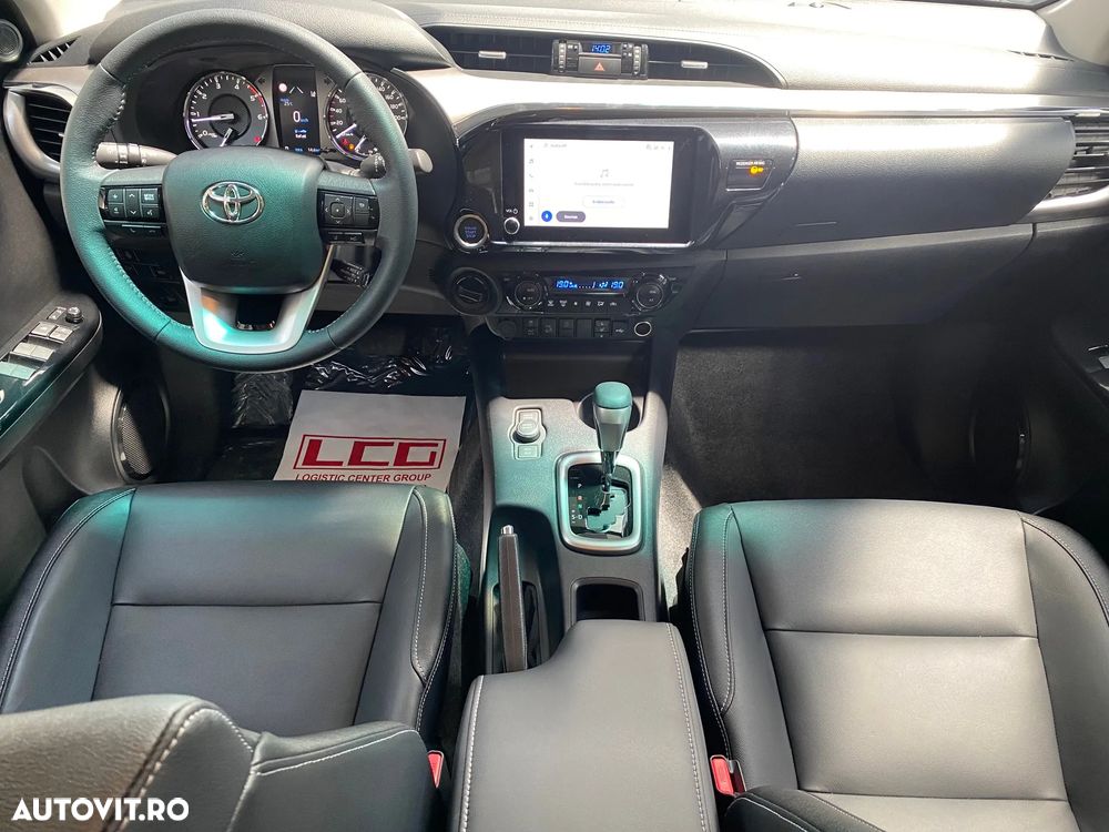 Toyota Hilux 2.8D 204CP 4x4 Double Cab AT MHEV Invincible - 14