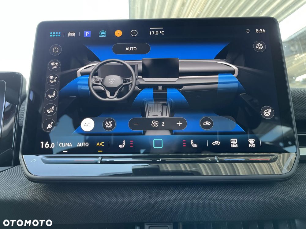 Volkswagen T-Roc 1.5 eTSI Life DSG - 36