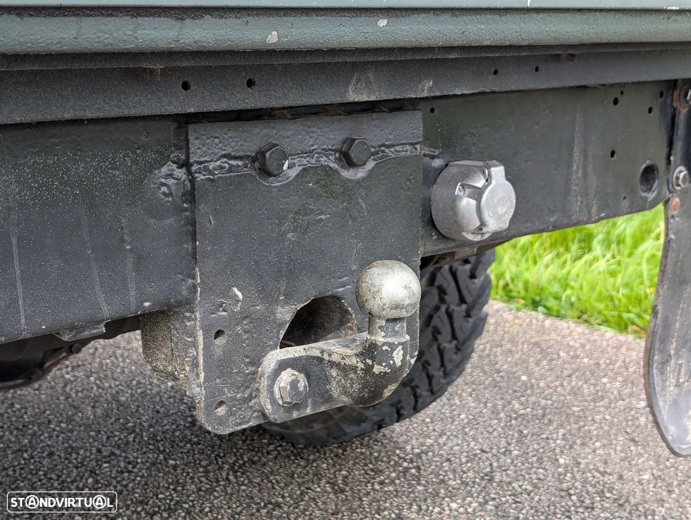 Land Rover Defender - 15