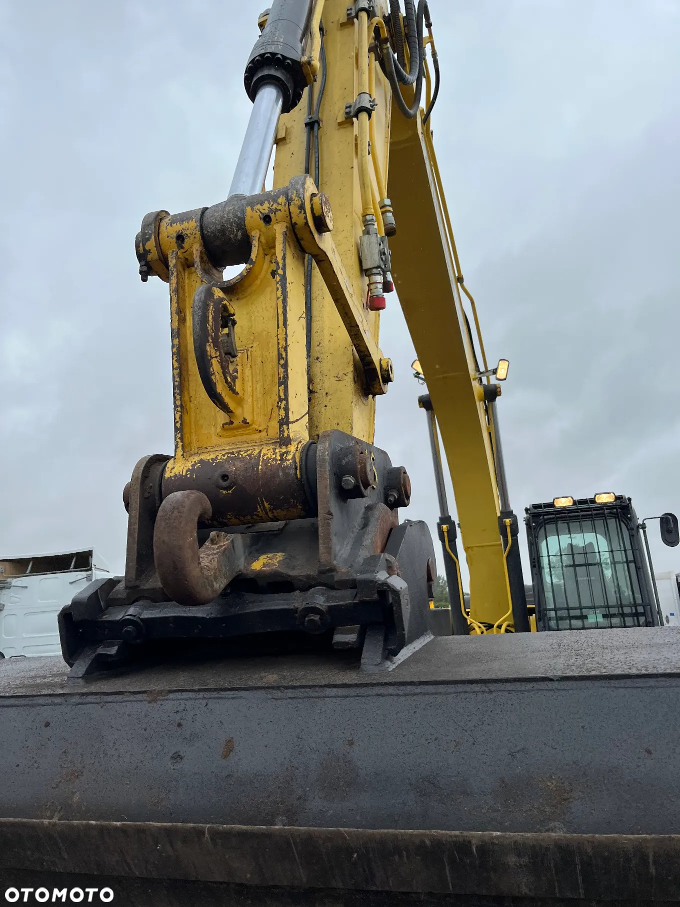 New Holland - 15
