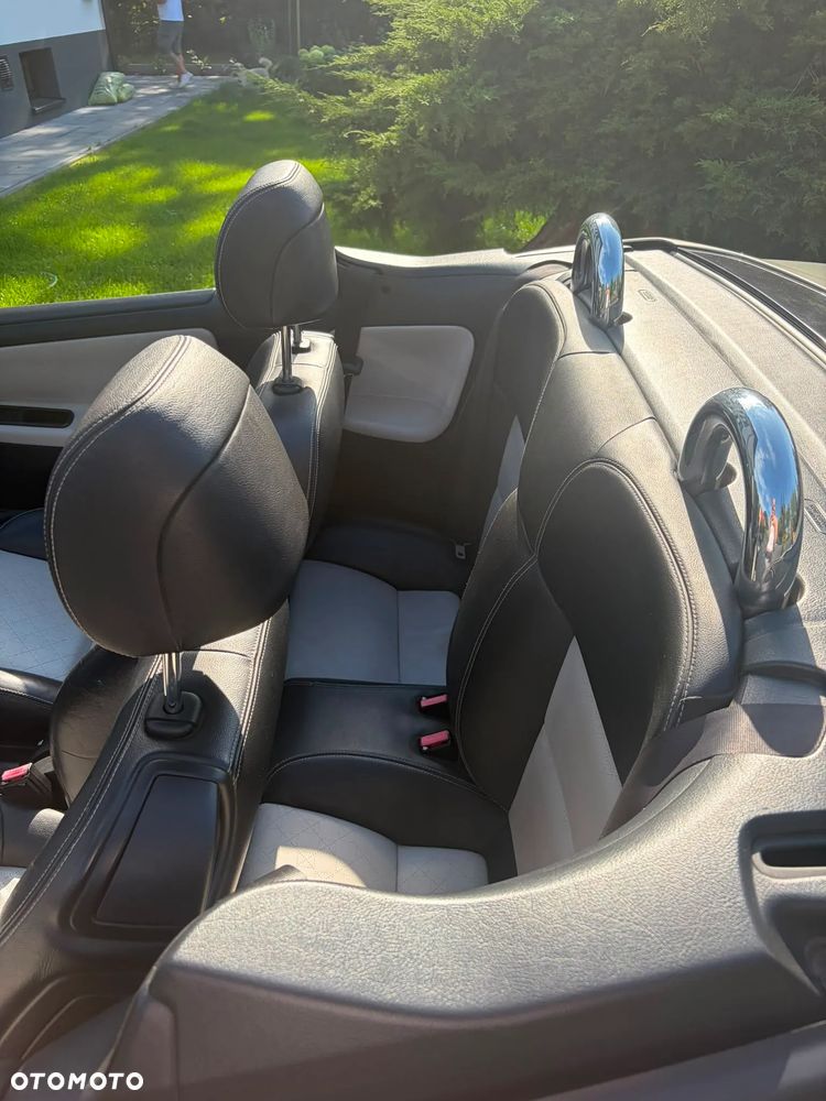 Peugeot 207 CC 1.6 HDi Premium - 14