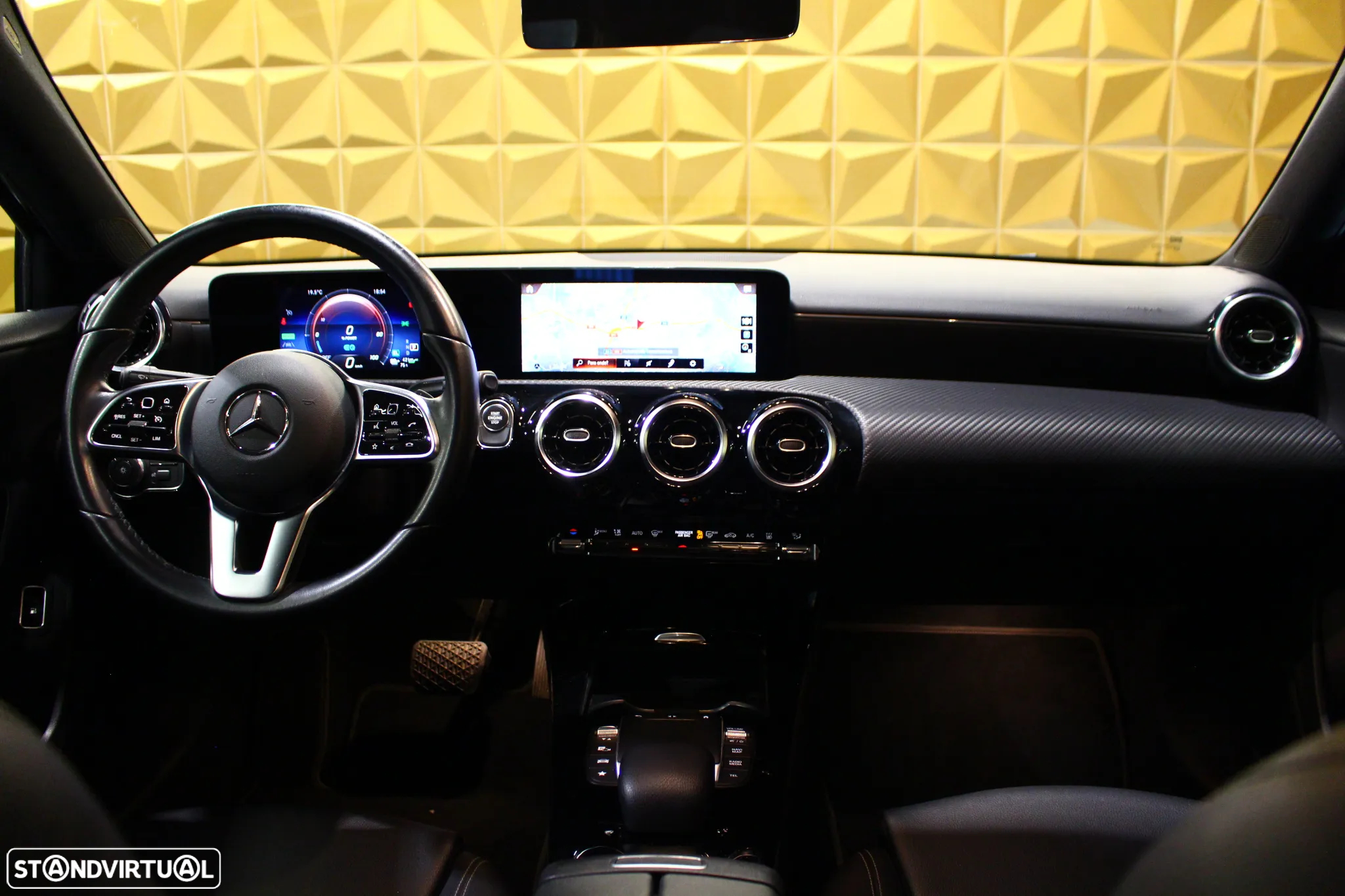 Mercedes-Benz A 250 Limousine e Style Plus - 16