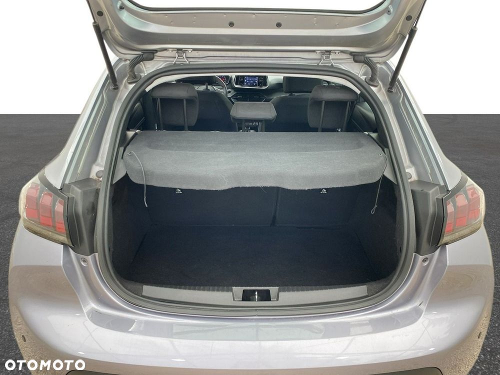 Peugeot 208 - 13