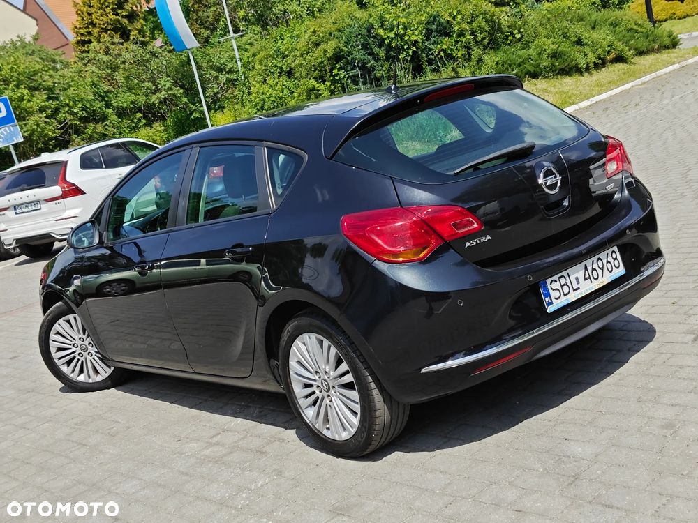 Opel Astra 1.7 CDTI Cosmo - 6