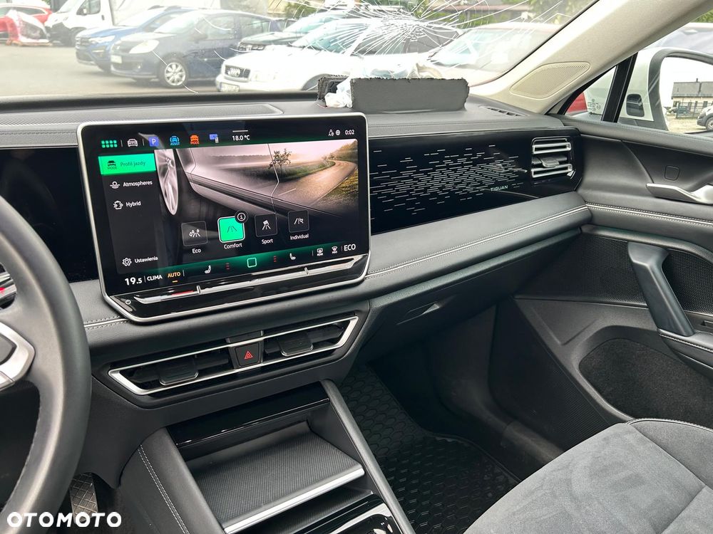 Volkswagen Tiguan 1.5 eHybrid PHEV 150kW Elegance DSG - 22