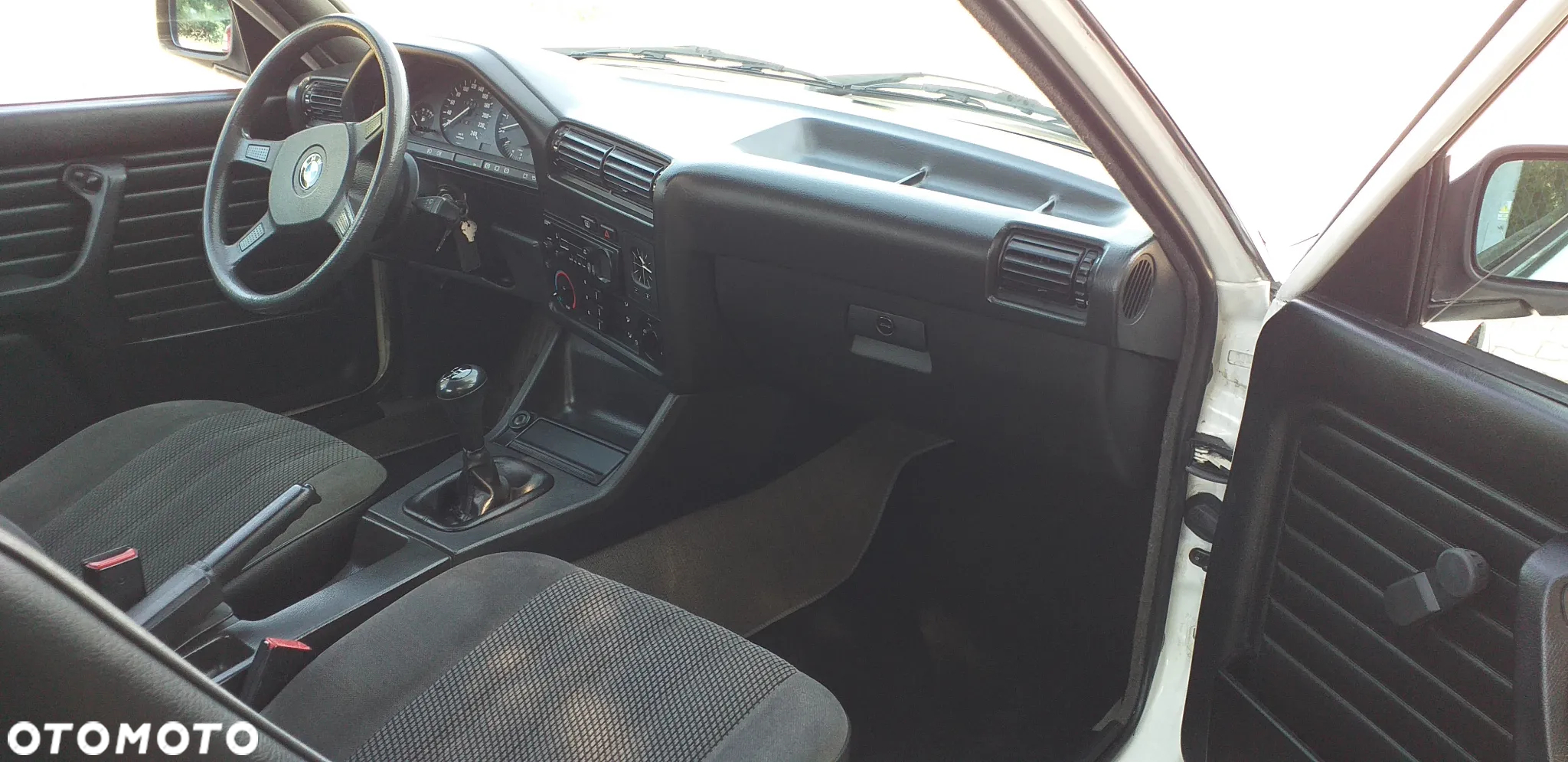 BMW Seria 3 318i - 20