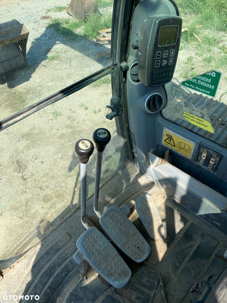 JCB JS130 - 14