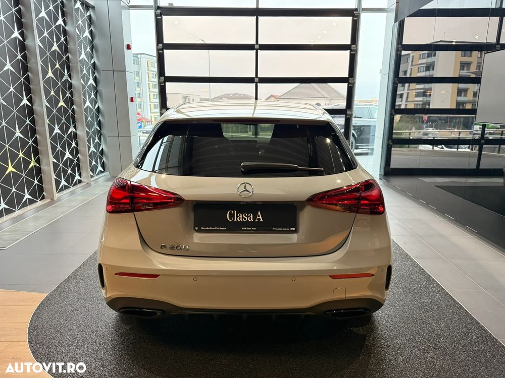 Mercedes-Benz A 200 MHEV 7G-DCT Sedan - 5