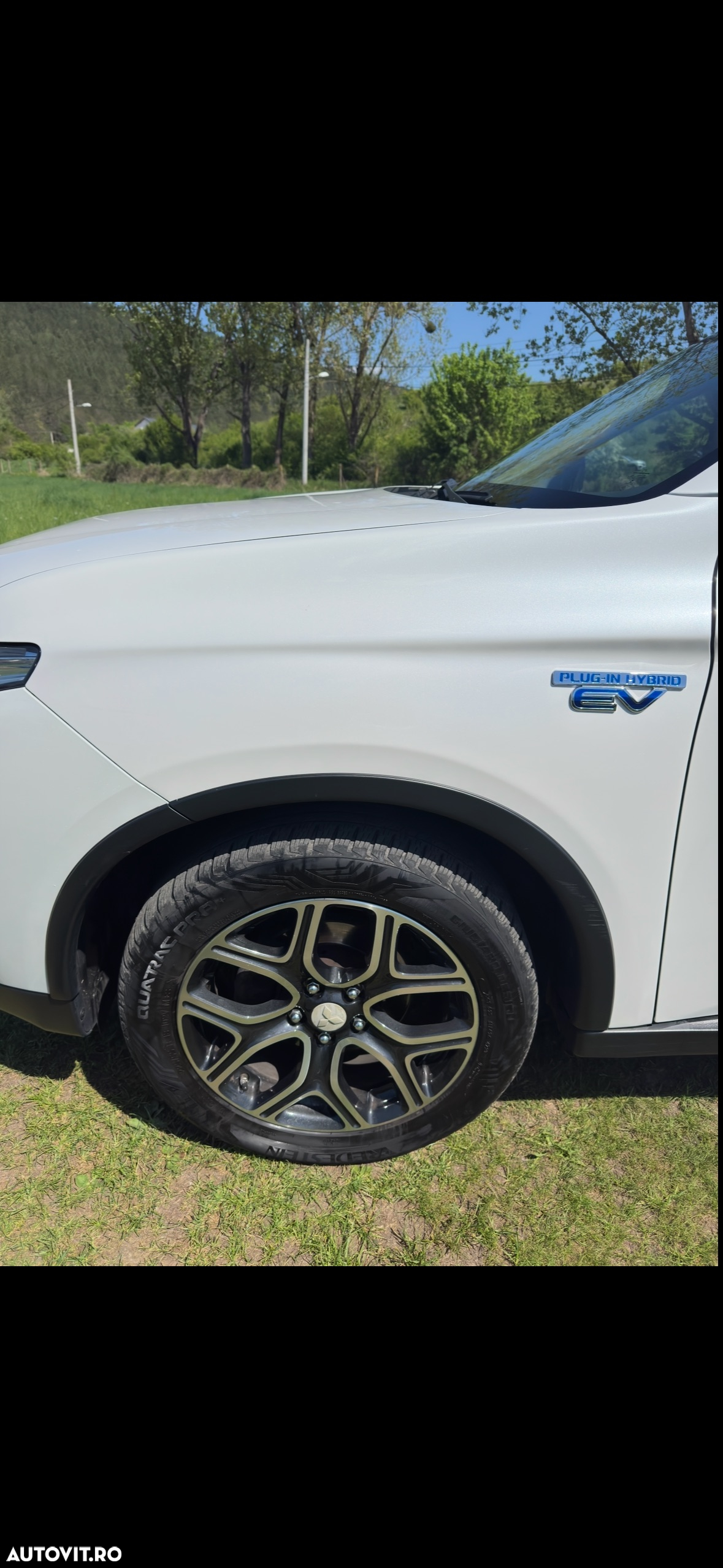 Mitsubishi Outlander 2.0 4WD Plug-In Hybrid - 4