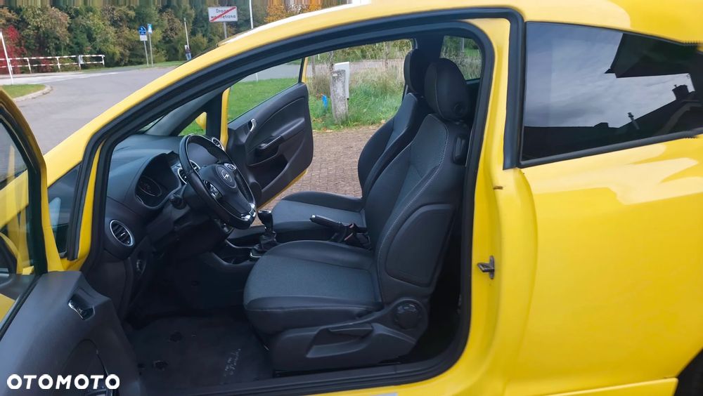 Opel Corsa 1.2 16V Sport - 35
