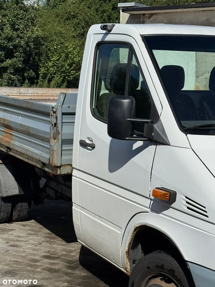 Mercedes-Benz Sprinter - 20