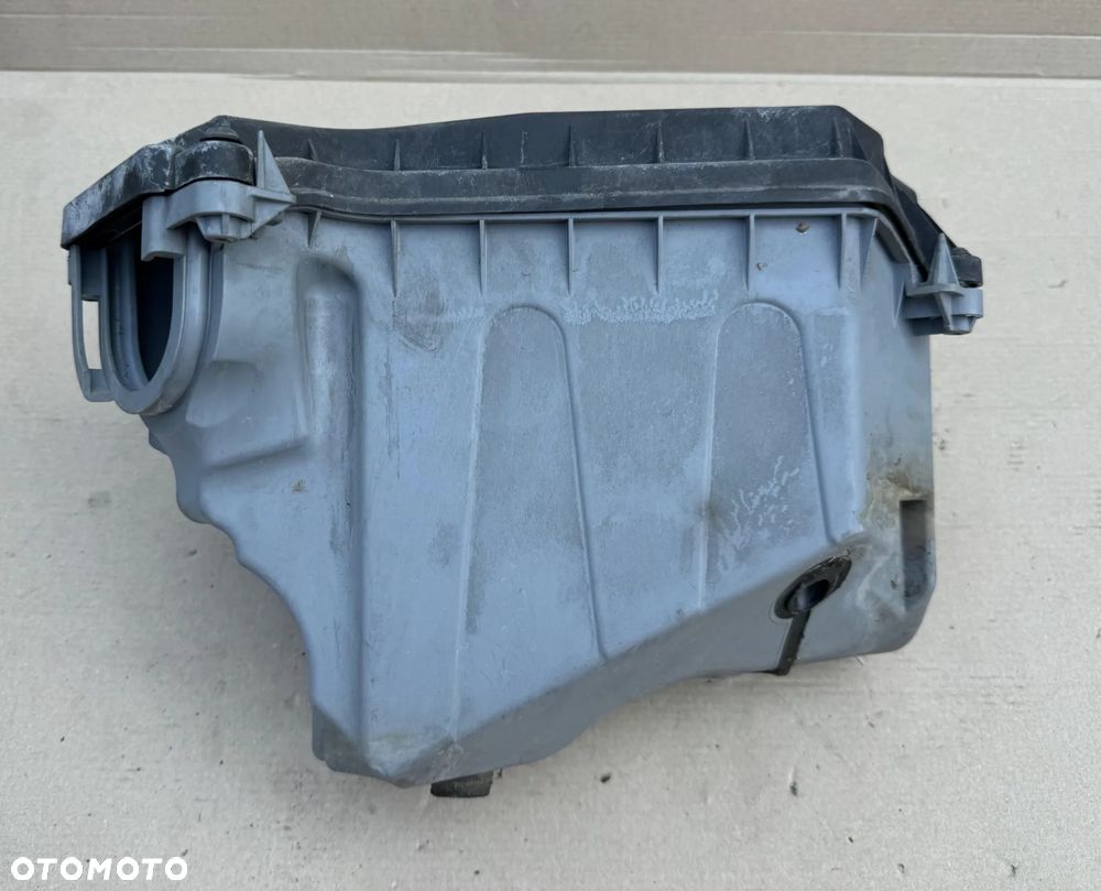 Obudowa sterownika komputera AUDI A4 B8 8K1907355 - 1