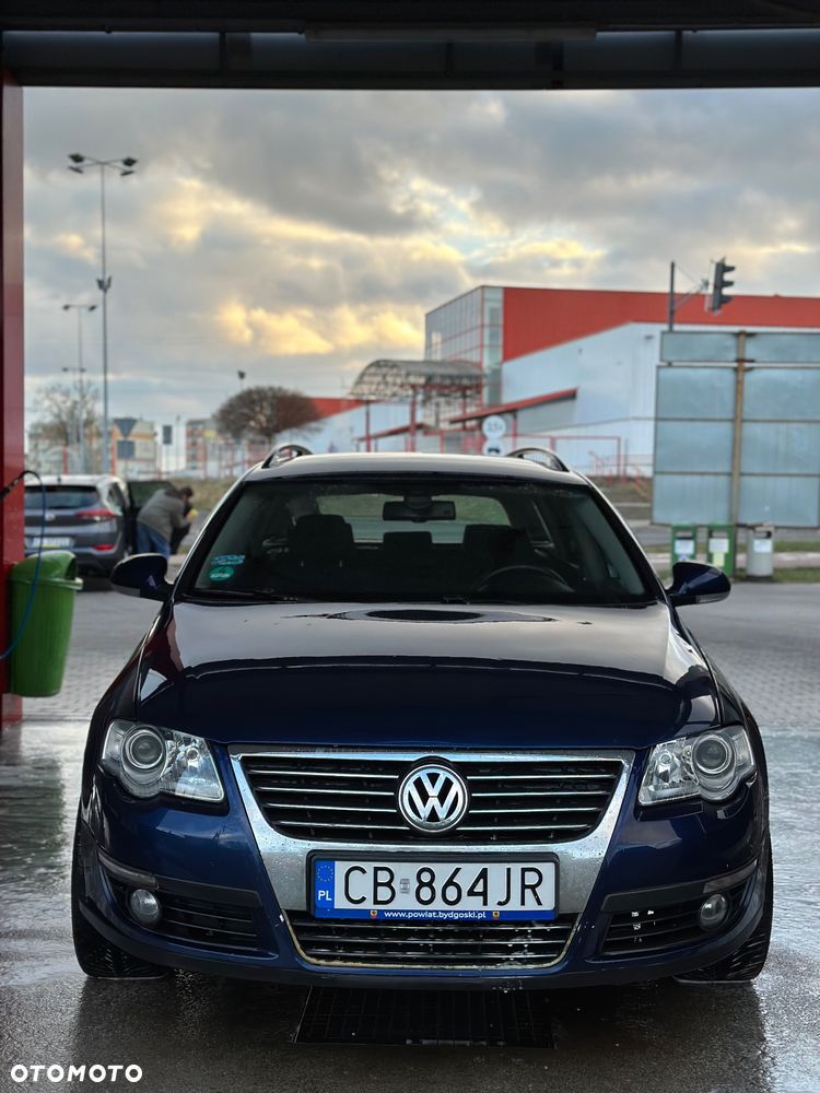 Volkswagen Passat - 2