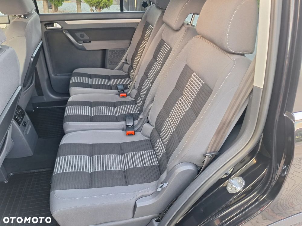 Volkswagen Touran 1.9 TDI DPF Highline - 21