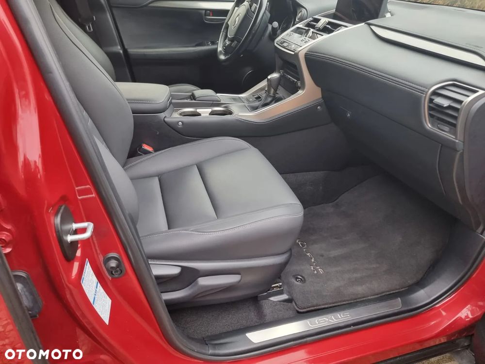 Lexus NX 300 F Impression AWD - 13