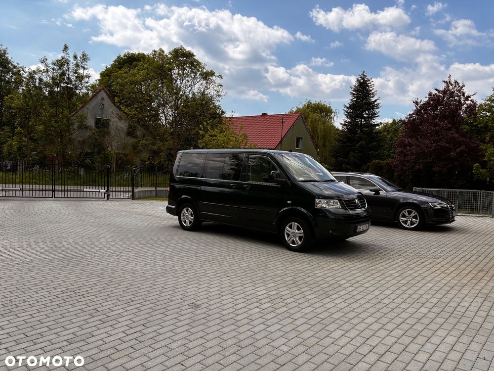 Volkswagen Multivan - 9
