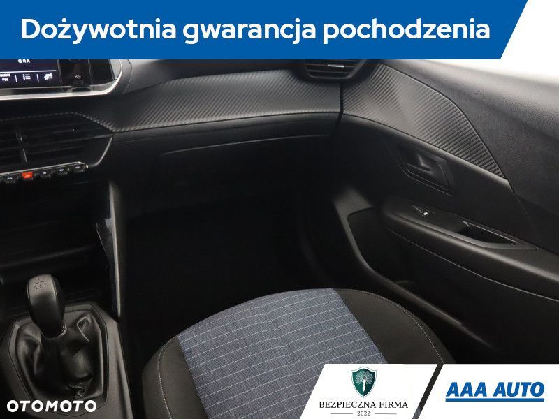 Peugeot 208 - 10